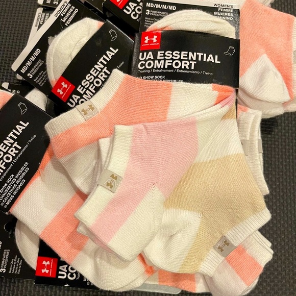 NWT UNDER ARMOUR 3 Pairs UA Essential Comfort Training No Show Socks 7-10.5 - Picture 6 of 9